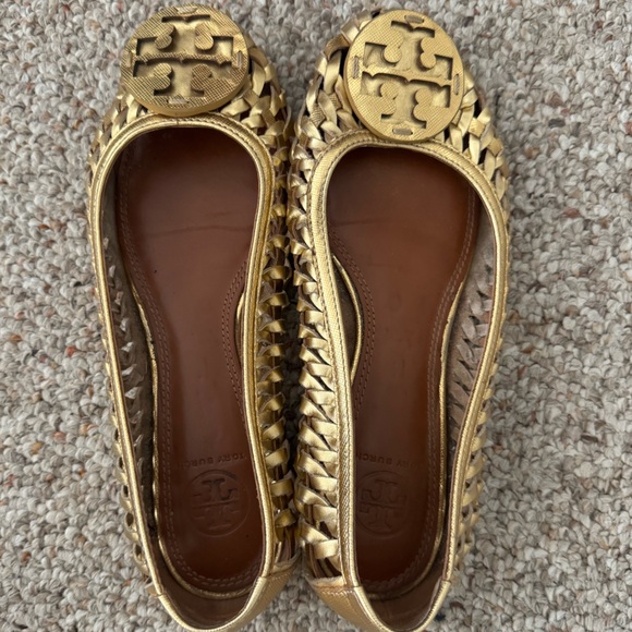 Tory Burch Huarache Gold Flat - Picture 3 of 5
